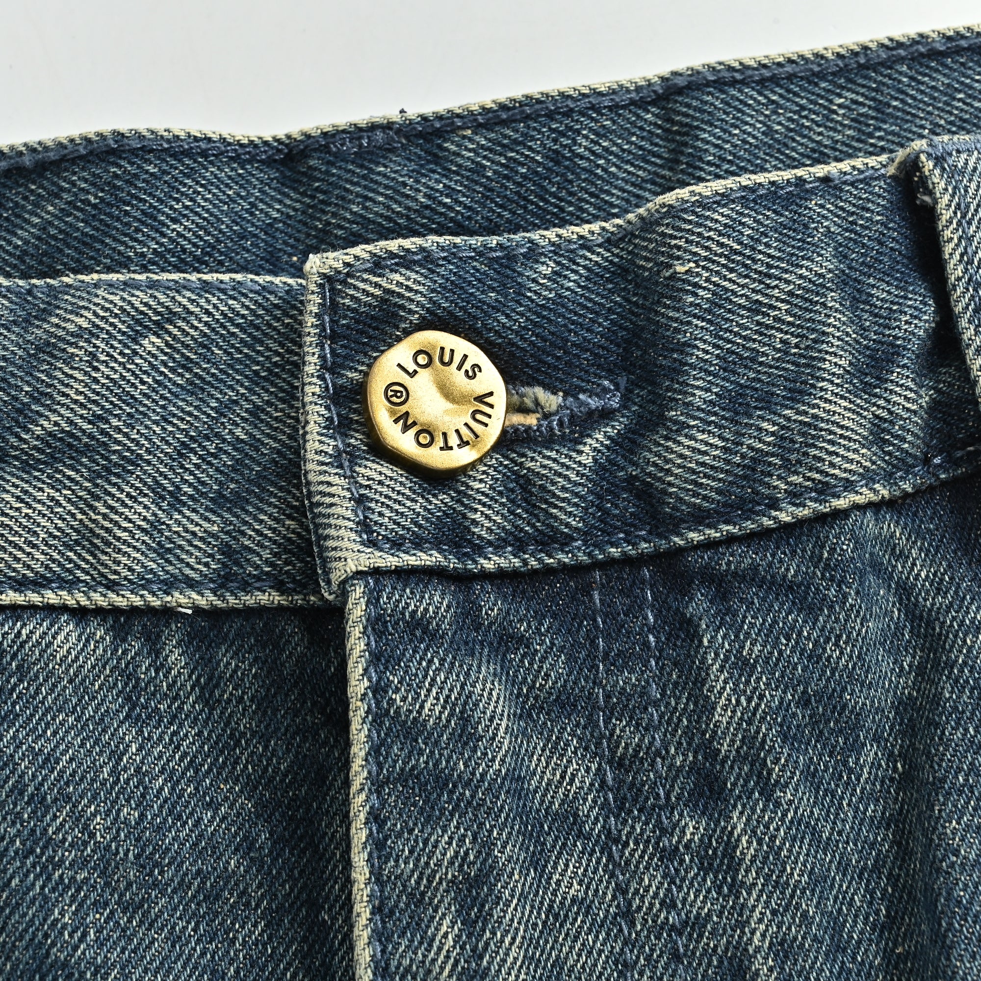 LV Embossed Monogram Cargo Straight-Leg Denim Jeans – Unisex TS7600829