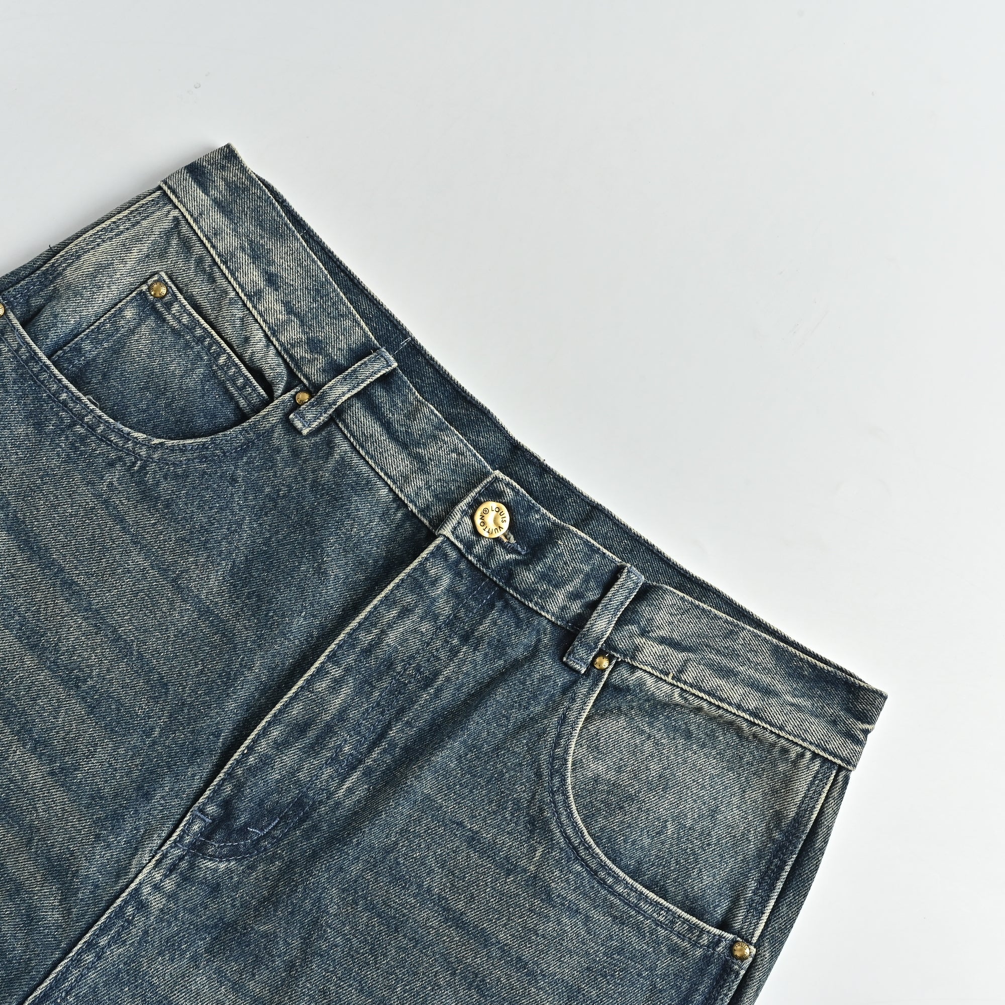 LV Embossed Monogram Cargo Straight-Leg Denim Jeans – Unisex TS7600829