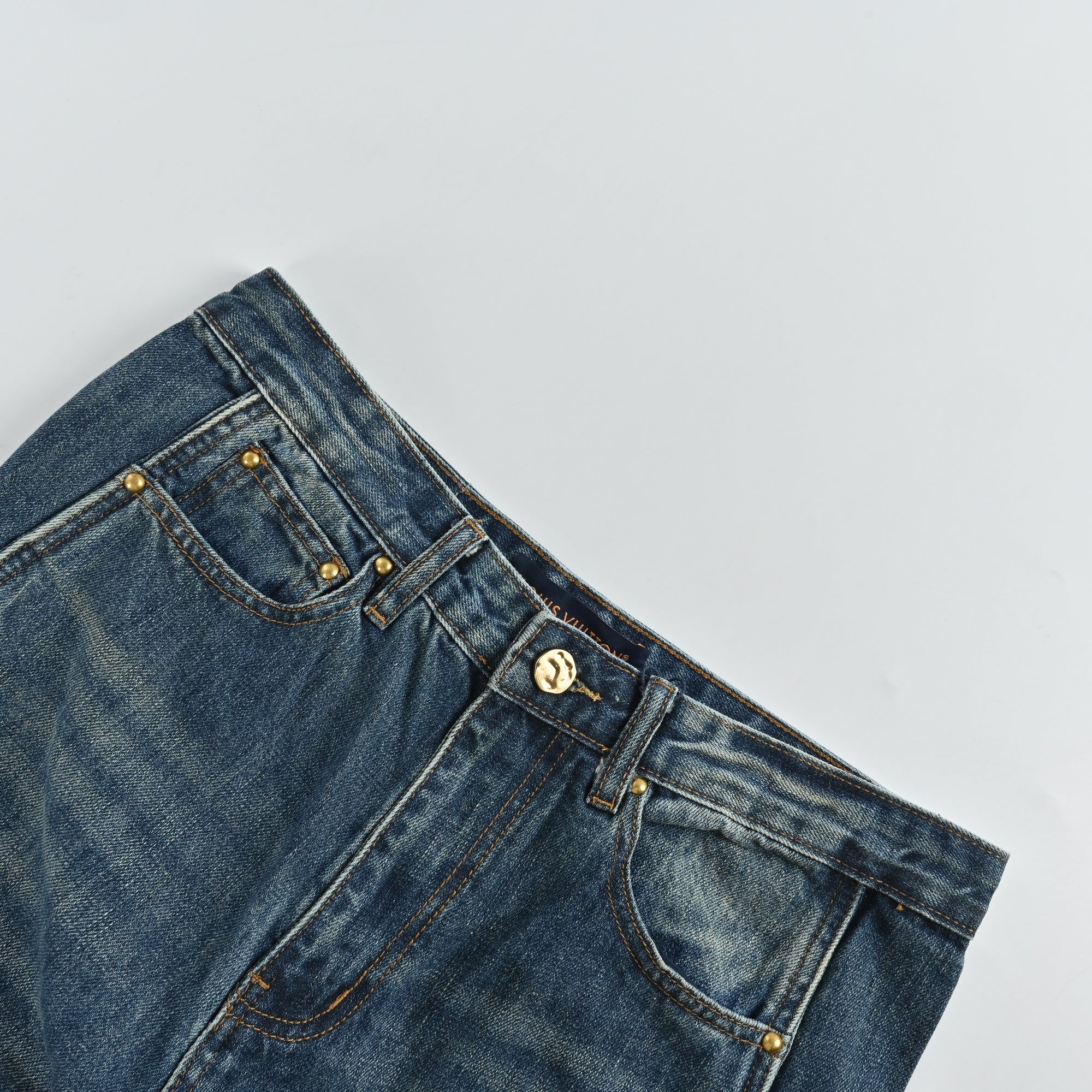 Louis Vuitton 25FW Wave-Stripe Washed Denim Jeans – Unisex  HH5201115
