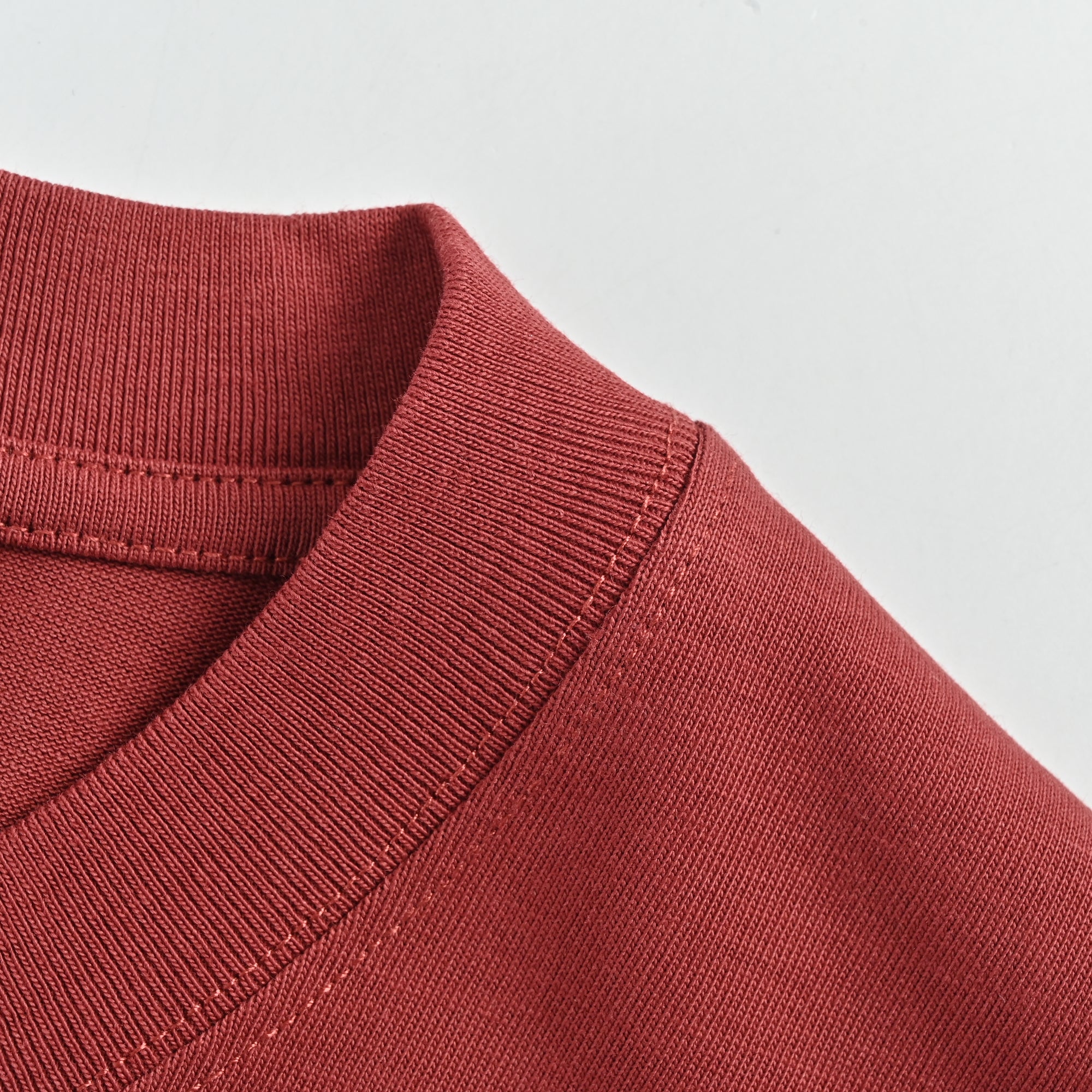 Gucci Classic Embroidered Logo Short Sleeve Tee – Red TS2600421