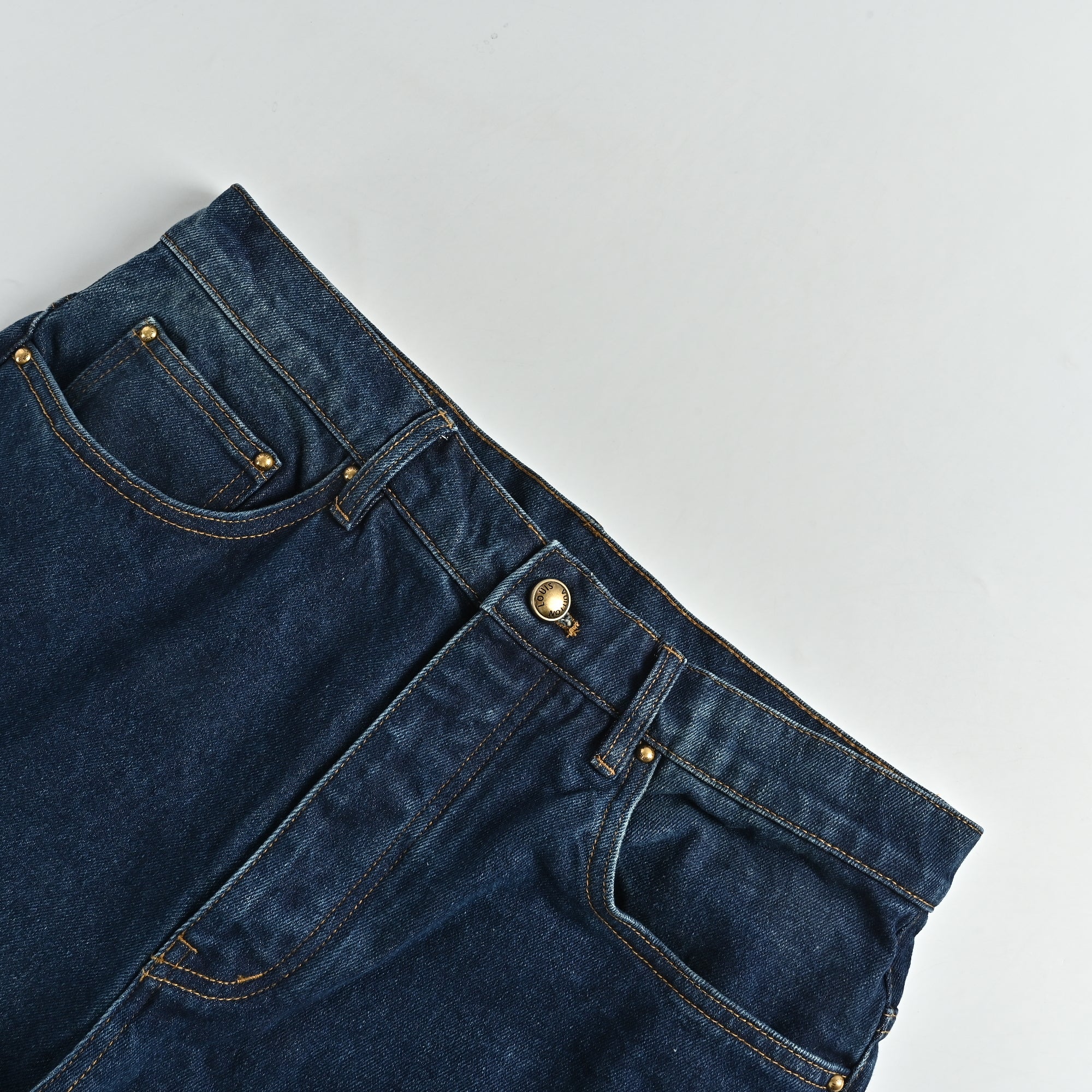 LV Monogram Cuffed Straight-Leg Heavy-Washed Denim Jeans – Unisex TS7200829