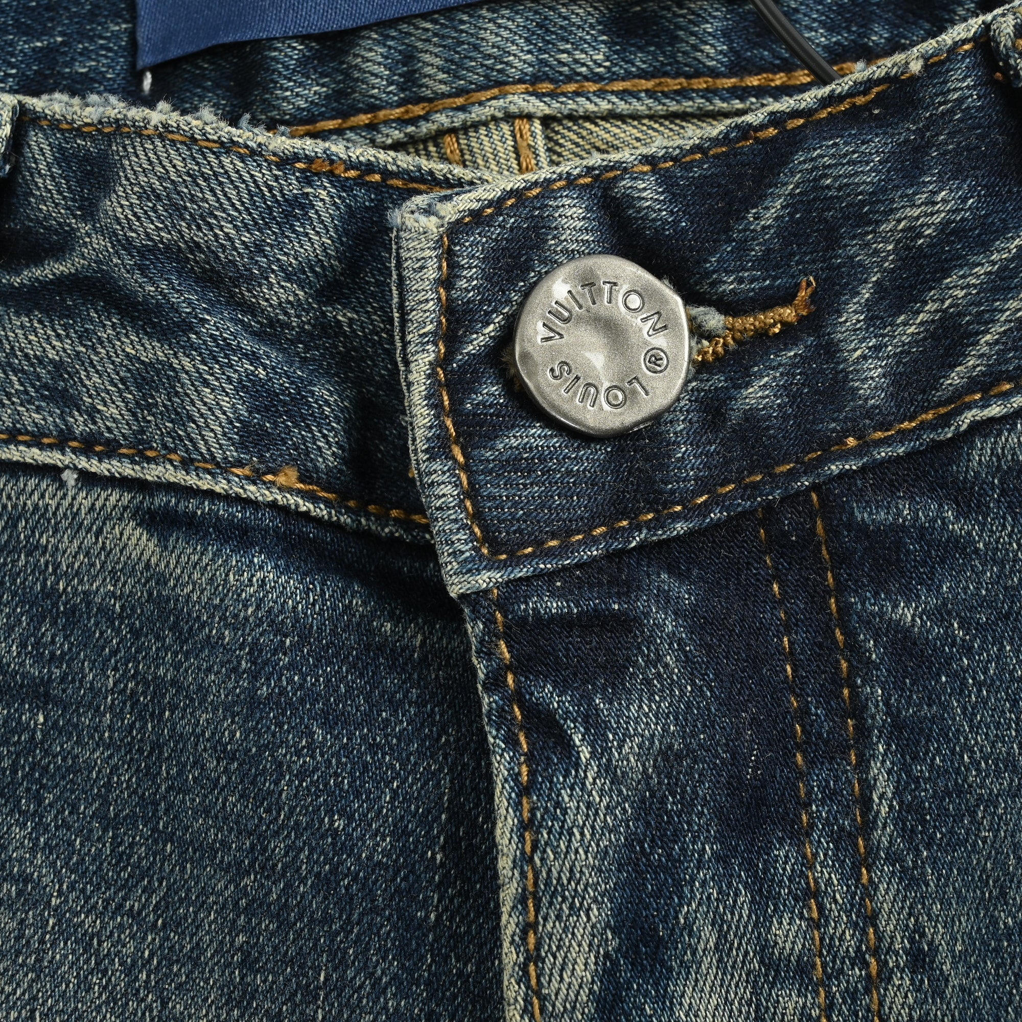 Louis Vuitton Graffiti Letter Pocket Heavy-Washed Denim Jeans – Unisex  XM5201225