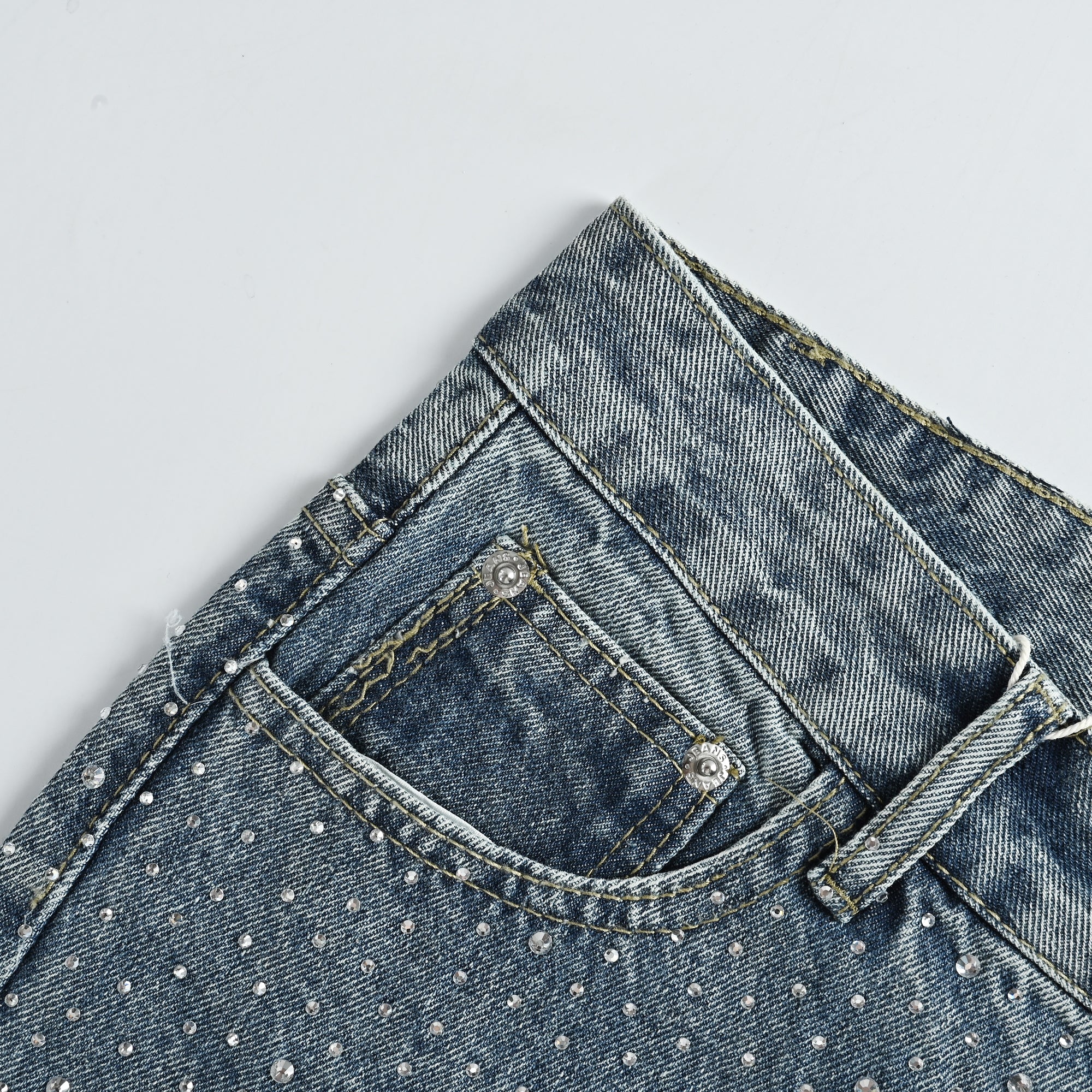GOODBRAND Crystal Letter Watermark Light Luxury Denim Jeans – Unisex SY5200617