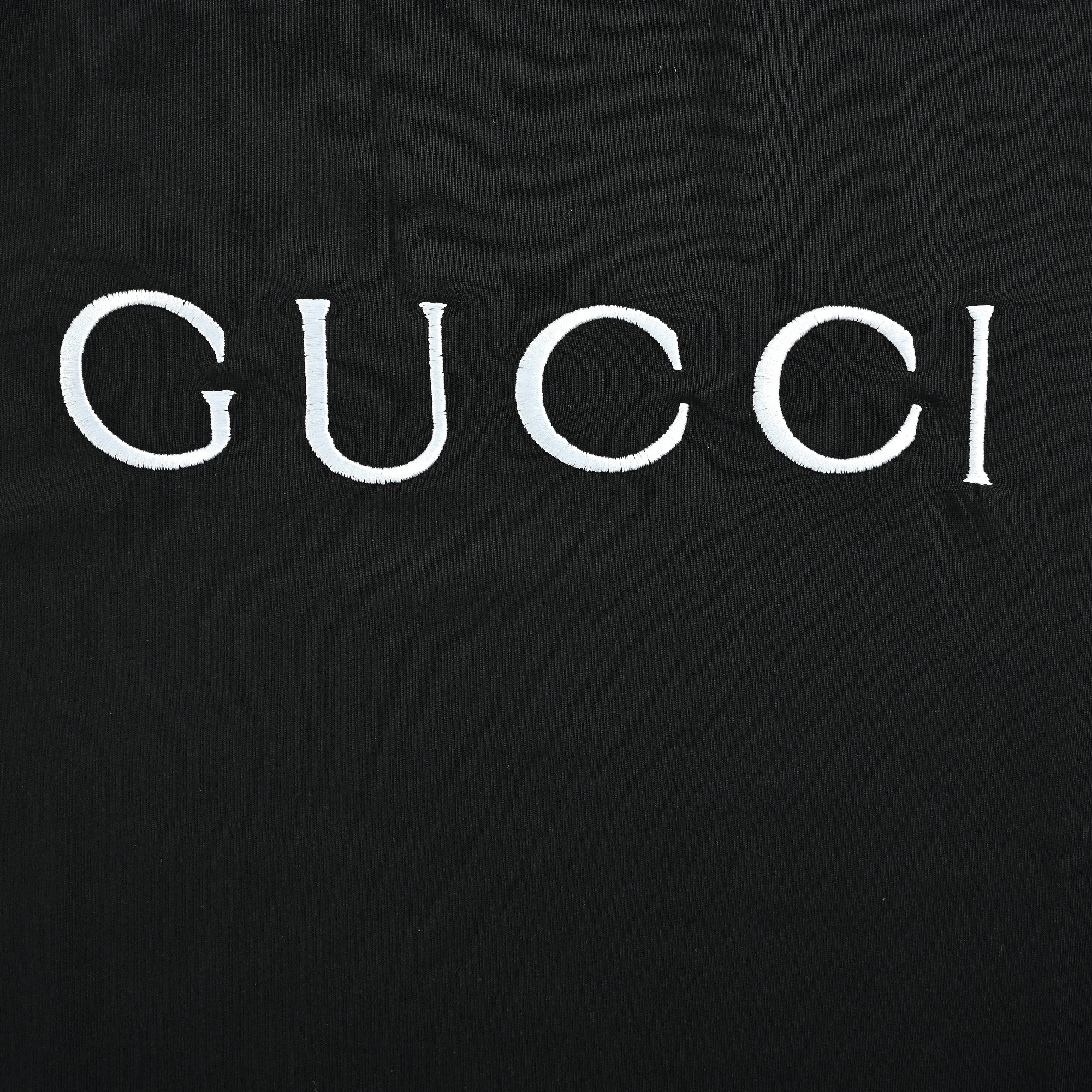 Gucci Classic Embroidered Logo Short Sleeve Tee – Heavyweight Cotton TS2600421